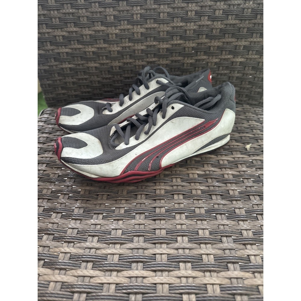 PUMA  IRIE WOMEN'S SHOES   SIZE 6